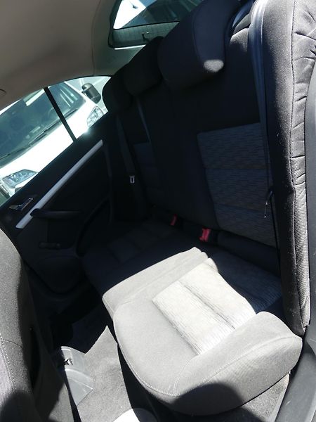 Škoda Octavia (2009) 1,6 MPi - fotka 9 z 16