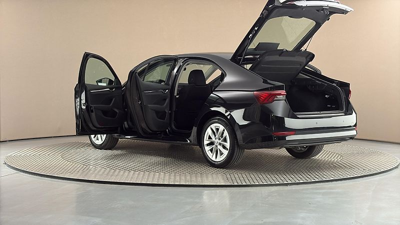 Škoda Octavia 2.0 TDI DSG Style - fotka 7 z 26