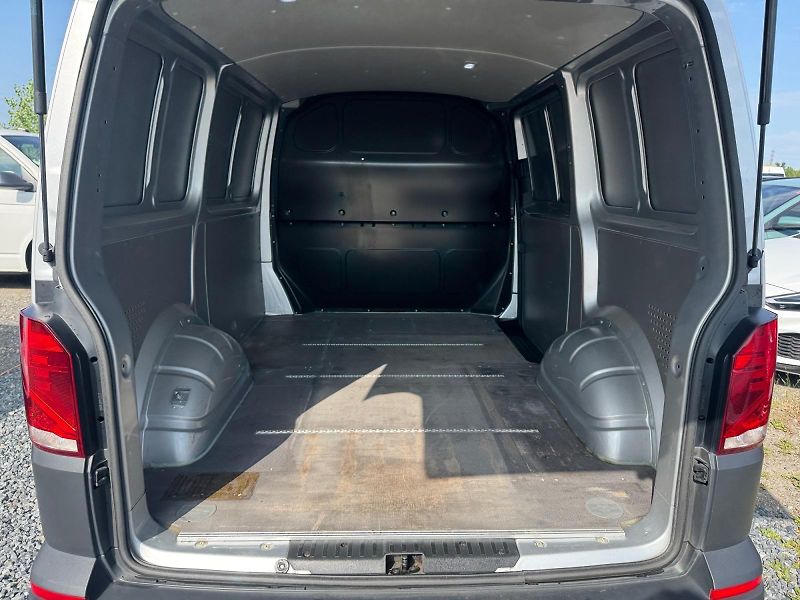 Volkswagen Transporter (2022) COMBI T6 2.0TDI 110kW CZ DPH - fotka 6 z 11