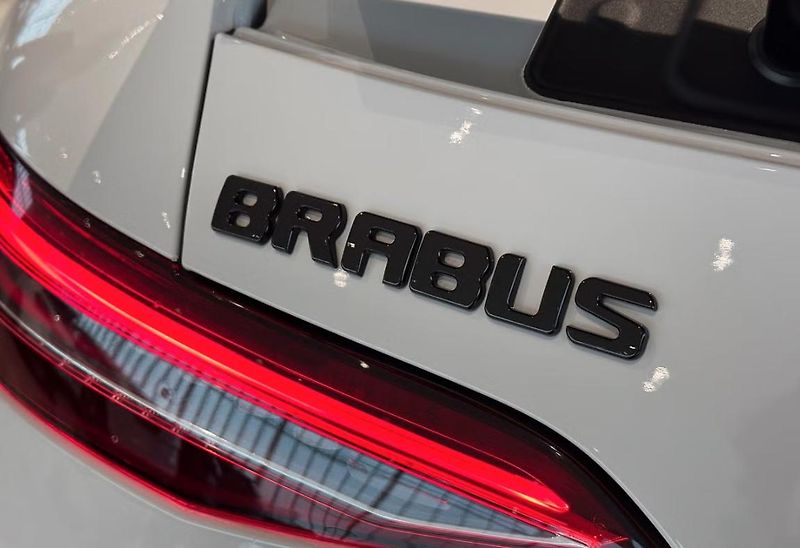 Mercedes-Benz AMG GT 63 S 4M 360kam HuD BRABUS  - fotka 25 z 27