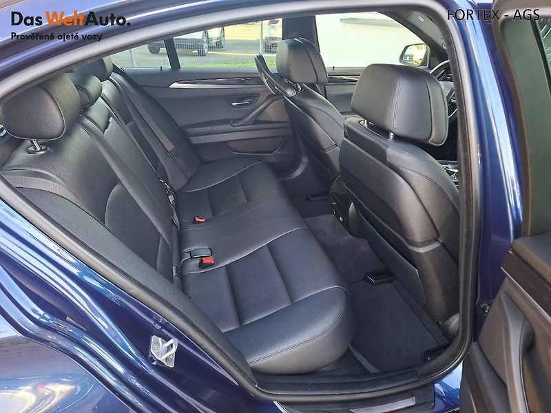 BMW Řada 5 (2015) 535D XDRIVE,230kW - fotka 15 z 33