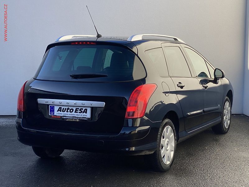 Peugeot 308 (2011) 1.6 VTi SW - fotka 4 z 15