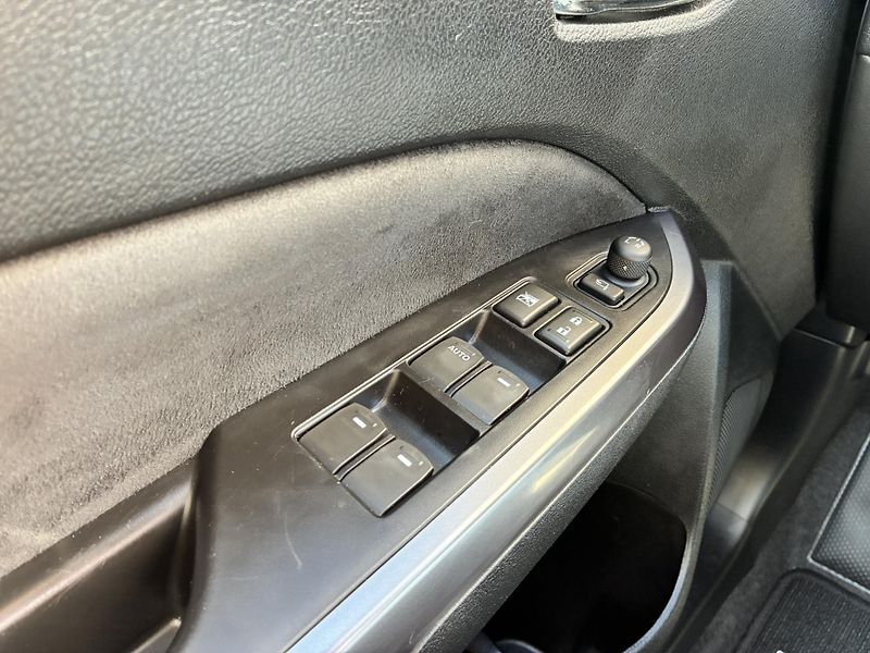 Suzuki Vitara 1.4 BoosterJet 6AT 4x4 Eleganc - fotka 13 z 22