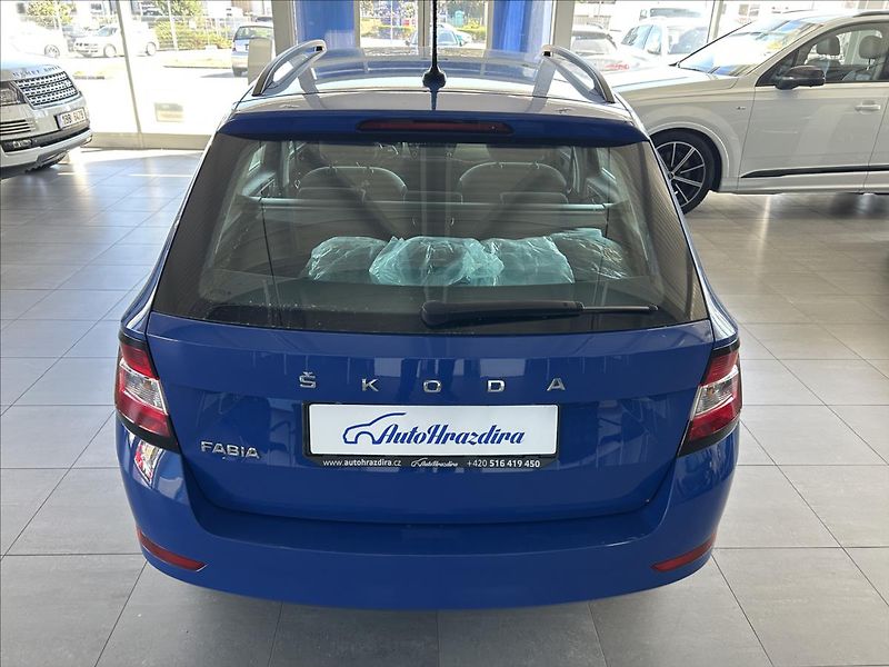 Škoda Fabia 1,0   TSI 70kW,SERVISKA - fotka 5 z 24