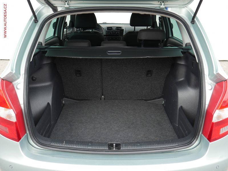 Škoda Fabia (2012) 1.2 TSi, Family, +kola - fotka 7 z 14