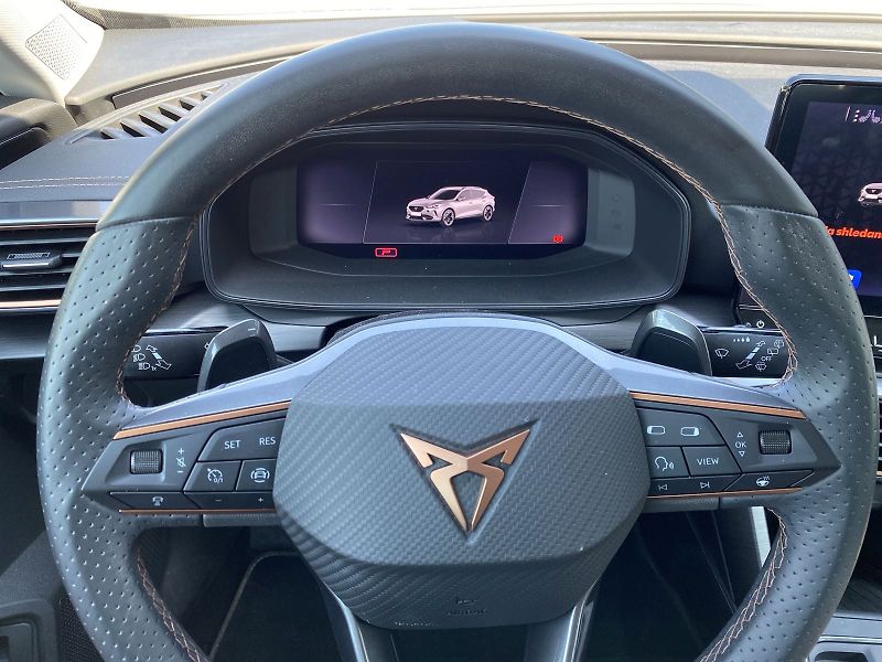 Cupra Formentor (2024) 1.5 TSI DSG - fotka 18 z 40