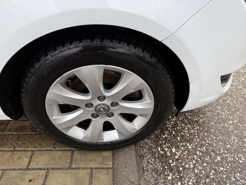 Opel Meriva (2016) 1.6 DTE - fotka 26 z 49