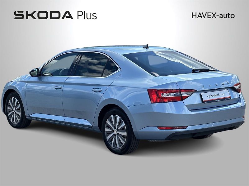 Škoda Superb (2023) 1.5 TSI DSG Style - fotka 29 z 30