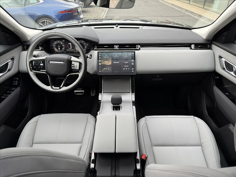Land Rover Range Rover Velar 3,0   DYNAMIC SE P400 - fotka 16 z 21
