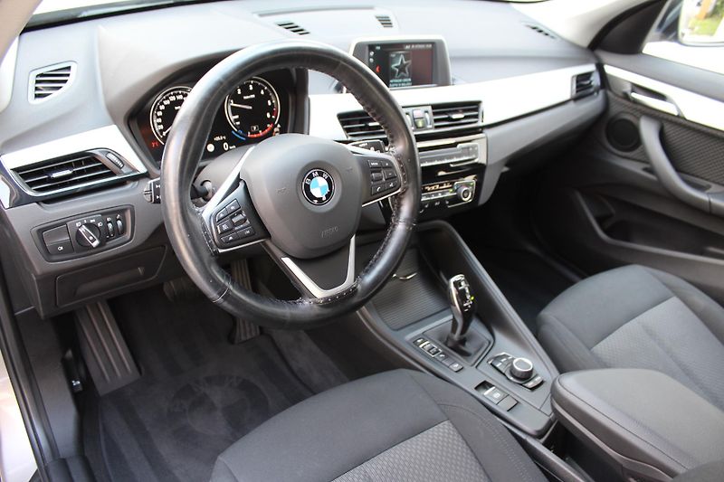 BMW X1 xDrive18d - fotka 4 z 22