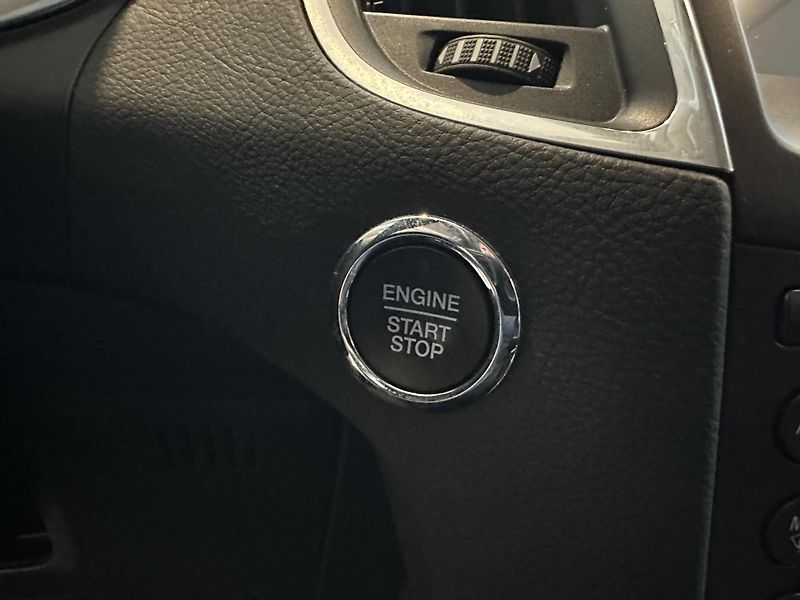 Ford S-MAX Titanium 2.0 EcoBlue 150k man. - fotka 27 z 36