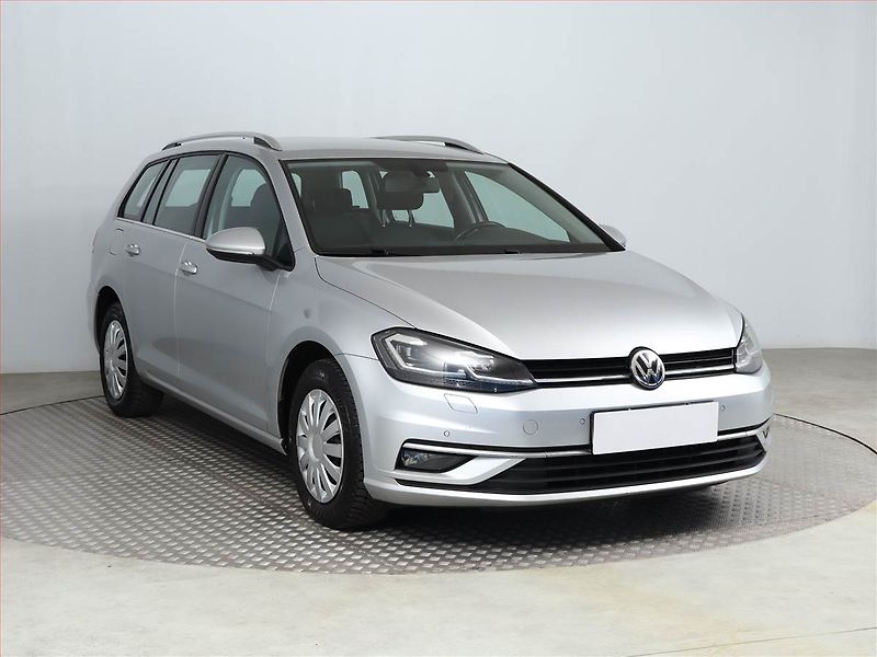 Volkswagen Golf (2018) Highline 2.0 TDI, Navi - fotografie inzerátu