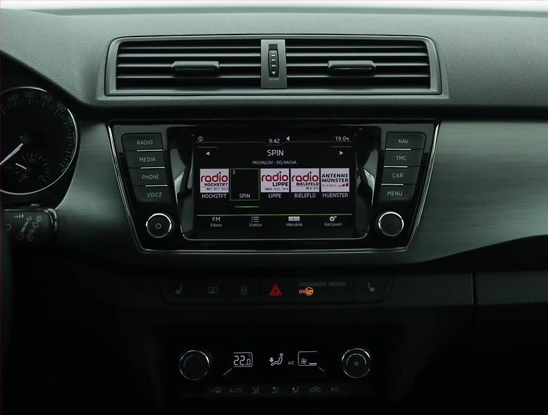 Škoda Fabia (2016) Style 1.2 TSI, Serv.kniha - fotka 12 z 16