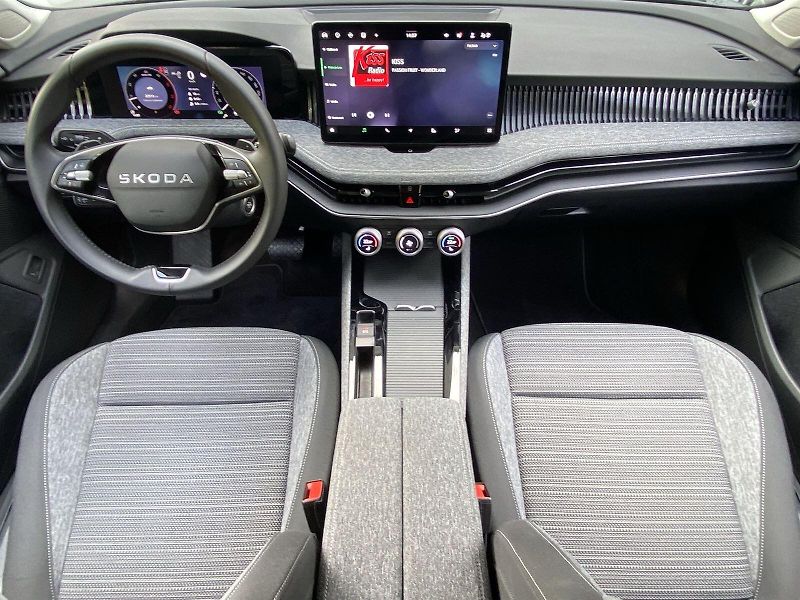 Škoda Superb (2025) 2.0 TDI DSG Selection - fotka 5 z 37