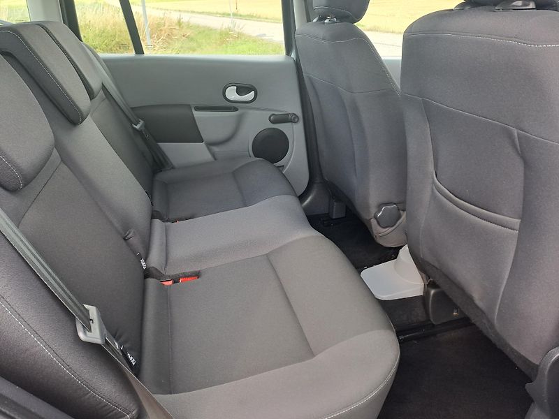 Renault Modus 1.2i 2xKOLA PĚKNÝ STAV - fotka 13 z 31