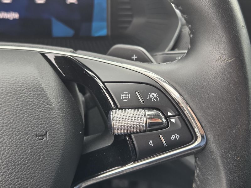 Škoda Octavia 1,5 eTSi 110kW DSG Style Plus - fotka 15 z 22