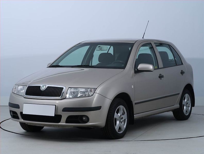 Škoda Fabia (2006) Elegance 1.2 12V, po STK - fotka 2 z 15