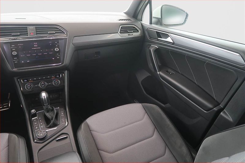 Volkswagen Tiguan (2017) R-Line 2.0 TDI, 4X4, Automat - fotka 8 z 18