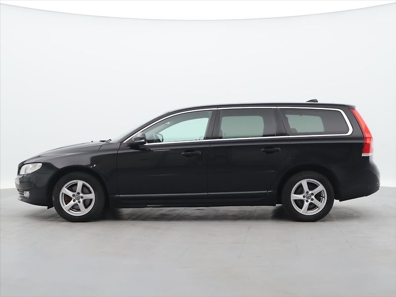 Volvo V70 2.0 D3 110kW Navi - fotka 4 z 31
