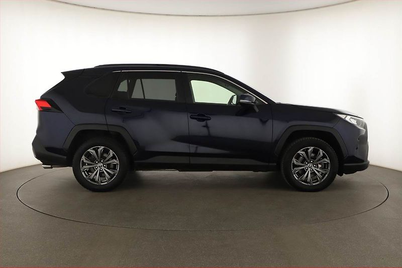 Toyota RAV4 (2023) Comfort 2.5 Hybrid - fotka 6 z 20