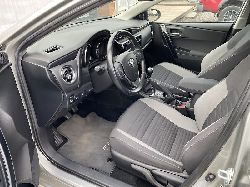 Toyota Auris 1.6i, ČR, Active, záruka - fotka 26 z 26