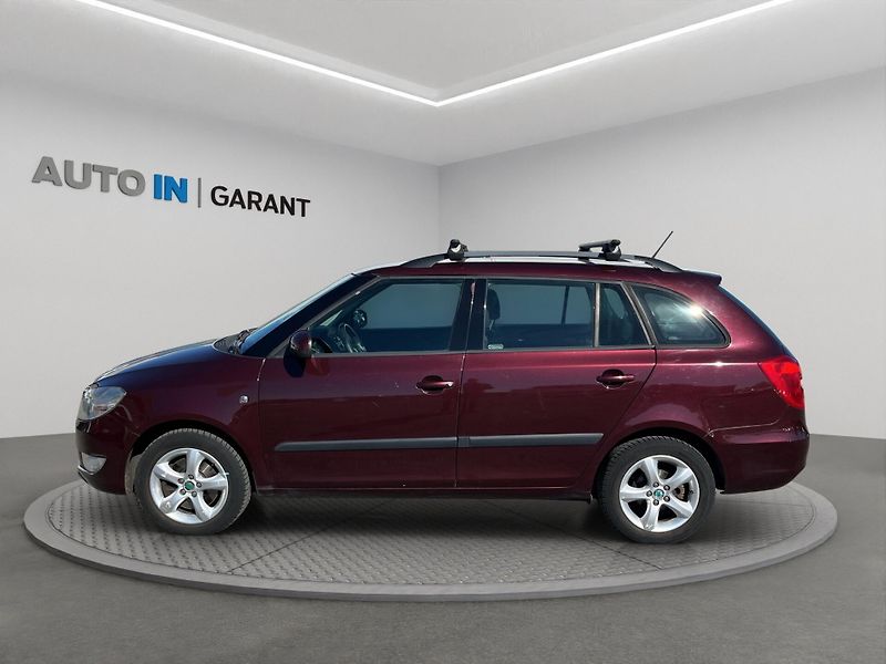 Škoda Fabia (2012) Elegance 1.2 TSi 77kW, ČR, ser - fotka 8 z 19