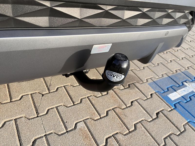 Hyundai Tucson 1,6T-GDi 110kW SMART REZERVACE - fotka 29 z 30