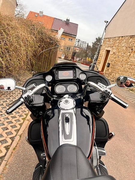 Harley-Davidson FLTRU Road Glide Ultra 1750 (2014) FLTRUSE Road Glide Ultra CVO R - fotka 9 z 16