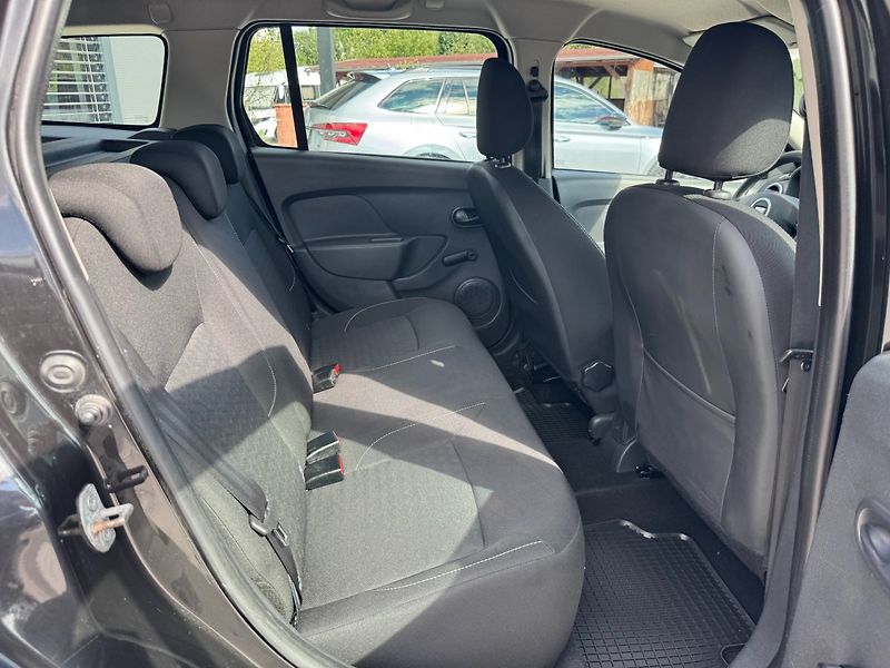 Dacia Logan (2015) MCV 1.5dCi 66kW - fotka 23 z 31