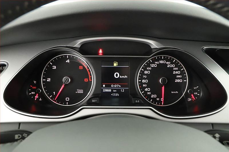 Audi A4 (2015) 3.0 TDI, 4X4, Navi, Xenony - fotka 8 z 16