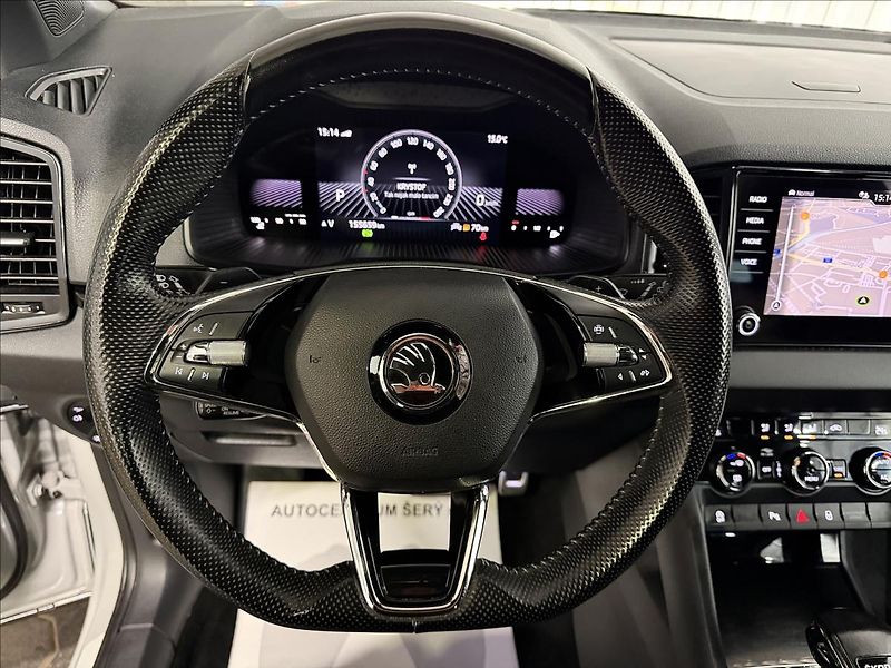 Škoda Karoq 2.0TDI DSG ACC SPORTLINE - fotka 16 z 37