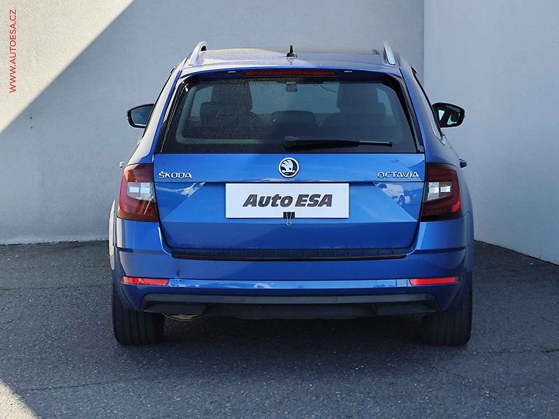 Škoda Octavia (2019) 2.0TDI, ČR, Style, LED, panor - fotka 5 z 33