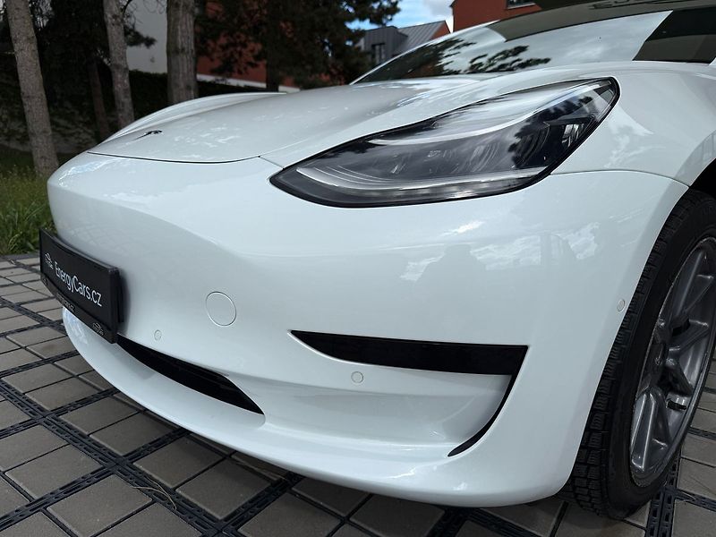Tesla Model 3 SR Plus REZERVACE - fotka 5 z 39
