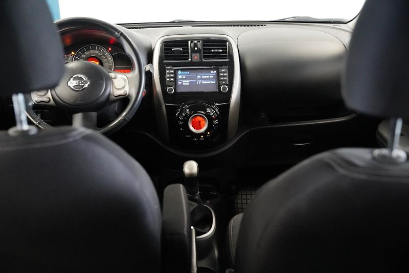 Nissan Micra - fotka 21 z 23