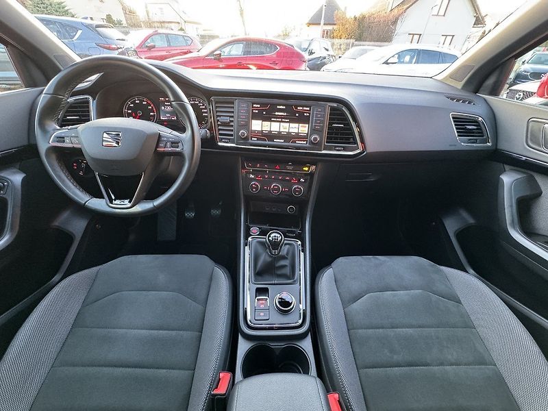 Seat Ateca (2019) 1.5TSi Full LED Navi Kamera - fotka 6 z 48