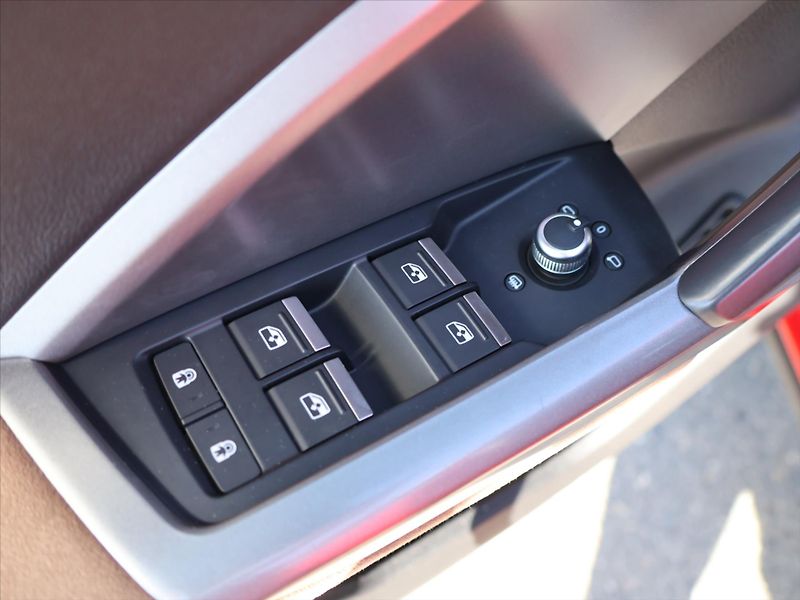 Audi Q3 2,0 TDI Advanced Virtual CZ DP - fotka 14 z 34