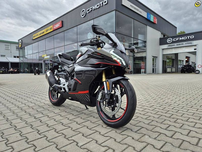 CFMOTO 450 SR (2026) - fotka 1 z 19