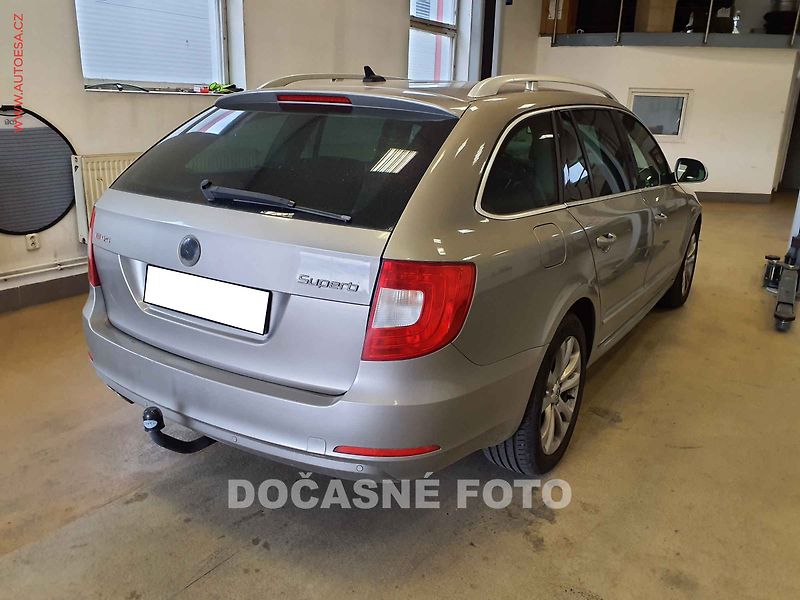 Škoda Superb (2010) 2.0TDI 4x4, ČR, Elegance - fotka 2 z 3