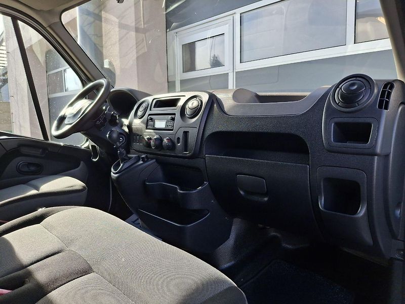 Renault Master (2015) 2.3 DCI L4H2, skříň, 120kW - fotka 17 z 26