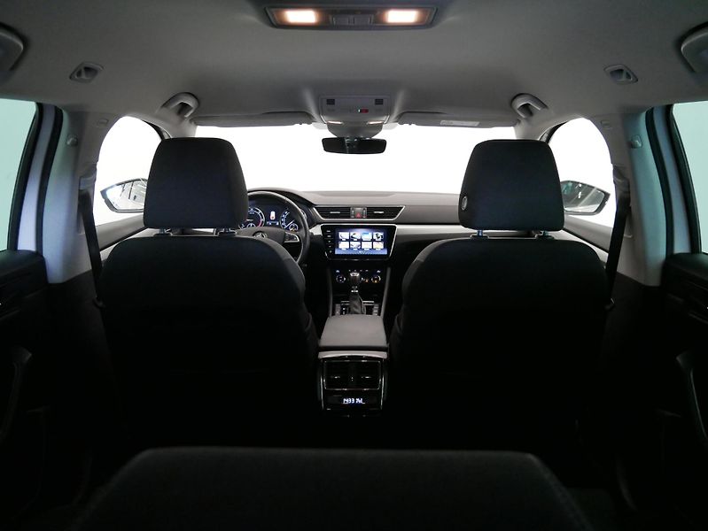Škoda Superb - fotka 26 z 30