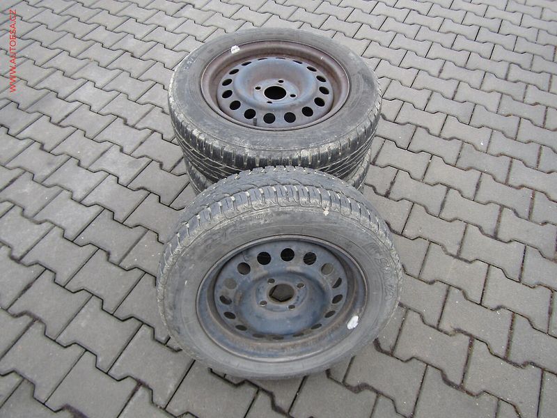 Renault Thalia (2010) 1.2 i, ČR, TZ, +kola - fotka 16 z 17