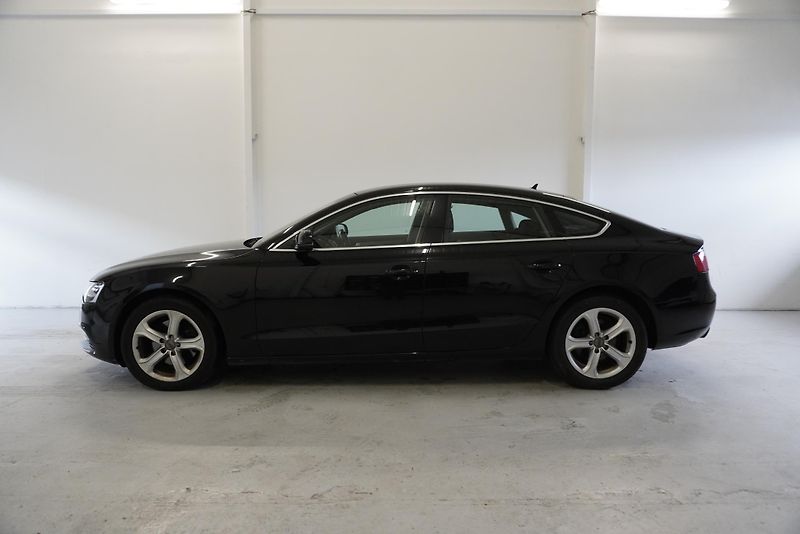 Audi A5 1.8TFSi-125 kW NOVÝ TYP MOTORU - fotka 2 z 20