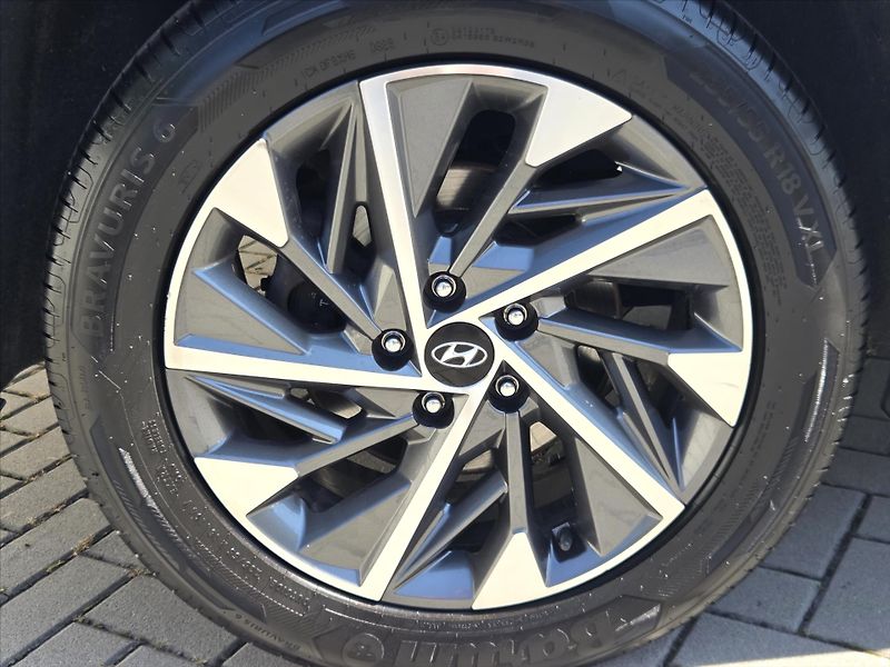 Hyundai Tucson 1,6 T-GDi 132kW 4x4 AT Style Č - fotka 25 z 26