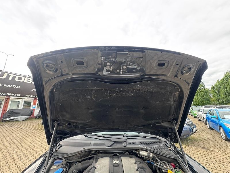 Volkswagen Touareg (2010) 4X4 3,0 TDI V6 176 KW - fotka 47 z 47