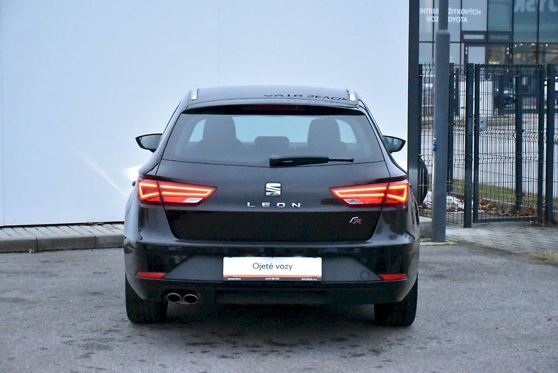 Seat Leon (2020) ST FR-Line 1.5 TSI 110kW - fotka 9 z 29