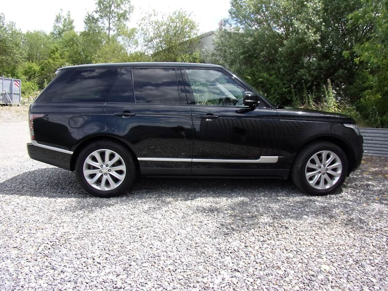 Land Rover Range Rover (2014) 3.0TDV6 190kW VOGUE ČR DPH TOP - fotka 3 z 36