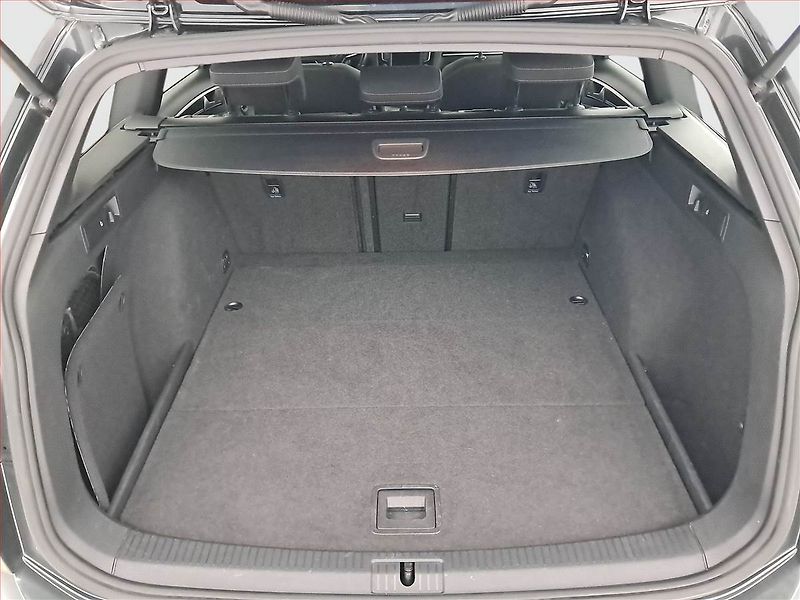 Volkswagen Golf (2016) 2.0 TDI GTD, Automat, Tempomat - fotka 12 z 19