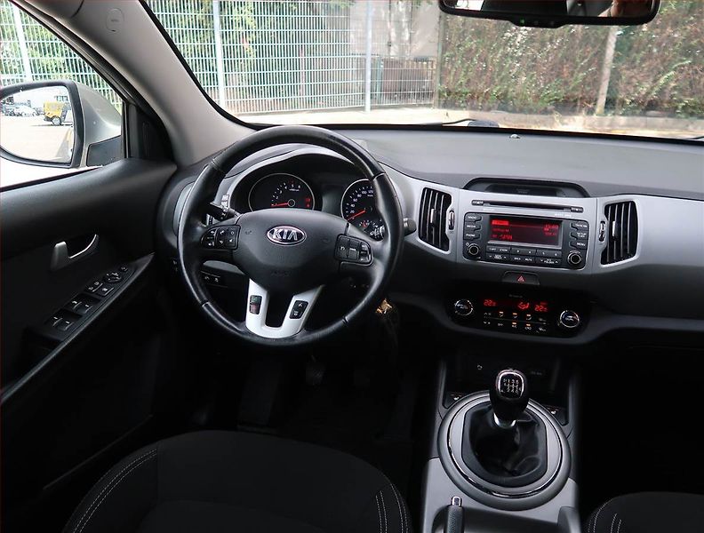 Kia Sportage (2015) Exclusive 2.0 CRDi, 4X4 - fotka 7 z 20
