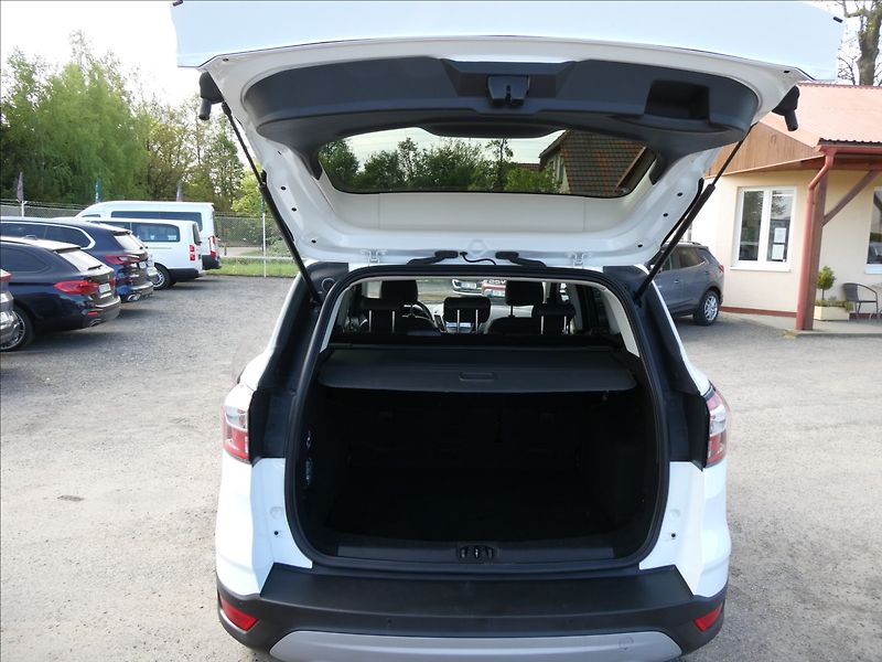 Ford Kuga 2,0 TDCi 110kW Panorama,naviga - fotka 27 z 45