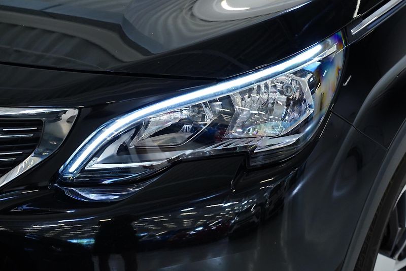 Peugeot 5008 - fotka 9 z 29